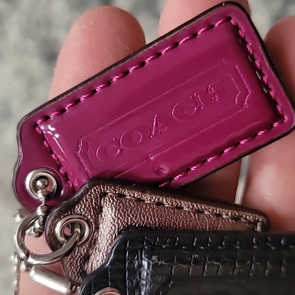 Coach Tag Set - Picture 12 of 12